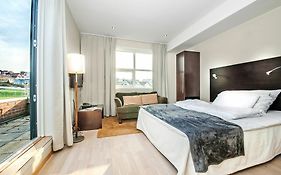 Thon Hotel Sandnes  3*